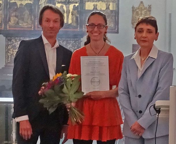 Frau Dr. Öhlmann aus dem Institut für Bakteriologie und Mykologie hat den Hans-Schleiter-Preis für eine Publikation zu Streptokokken erhalten, Foto: Janet Reichenbach