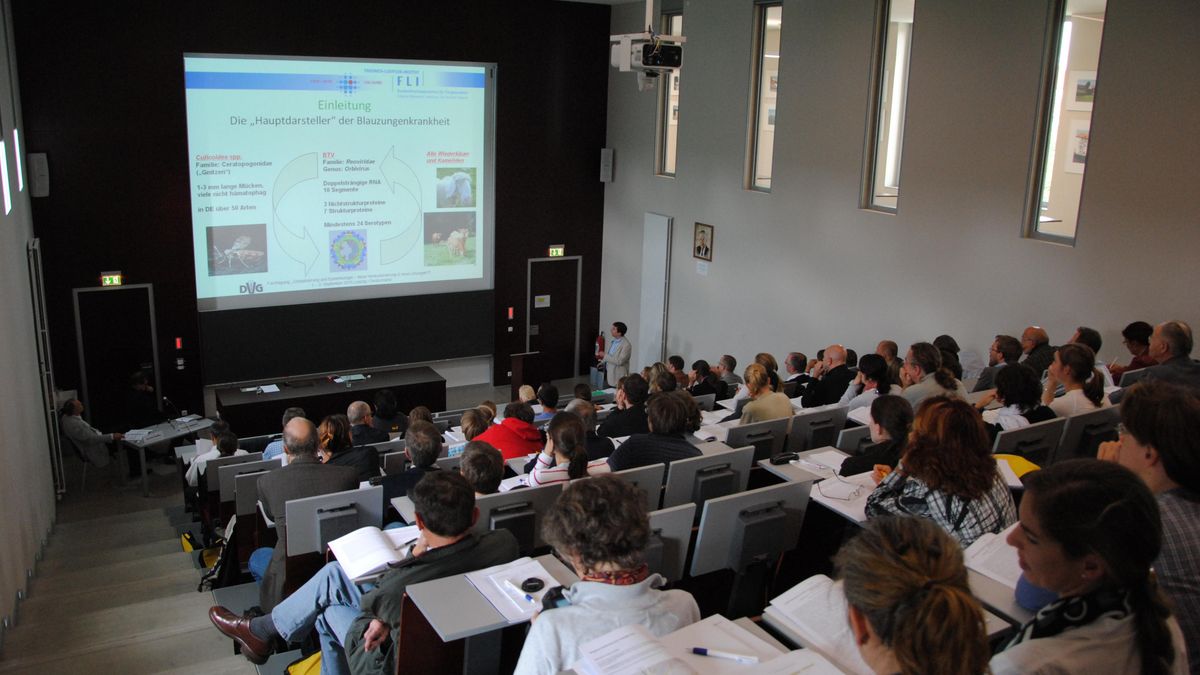 zur Vergrößerungsansicht des Bildes: Ein Vortrag von Prof. Dr. Martin Pfeffer im Rahmen der Epidemiologie Tagung