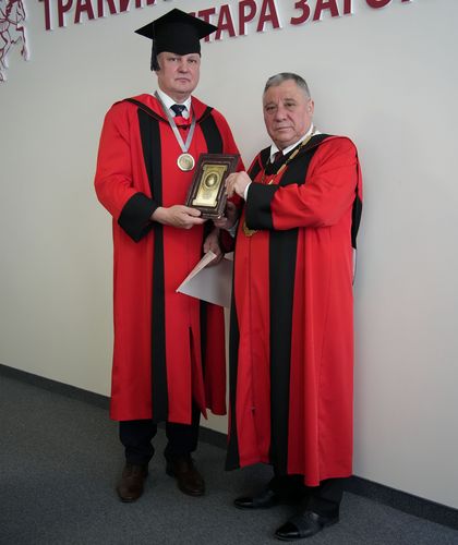 Rektor der Trakischen Universität Stara Zagora, Bulgarien, Prof. Dobri Yarkov, Prof. Alexander Starke während der Zeremonie in Stara Zagora, Foto: Universität Stara Zagora